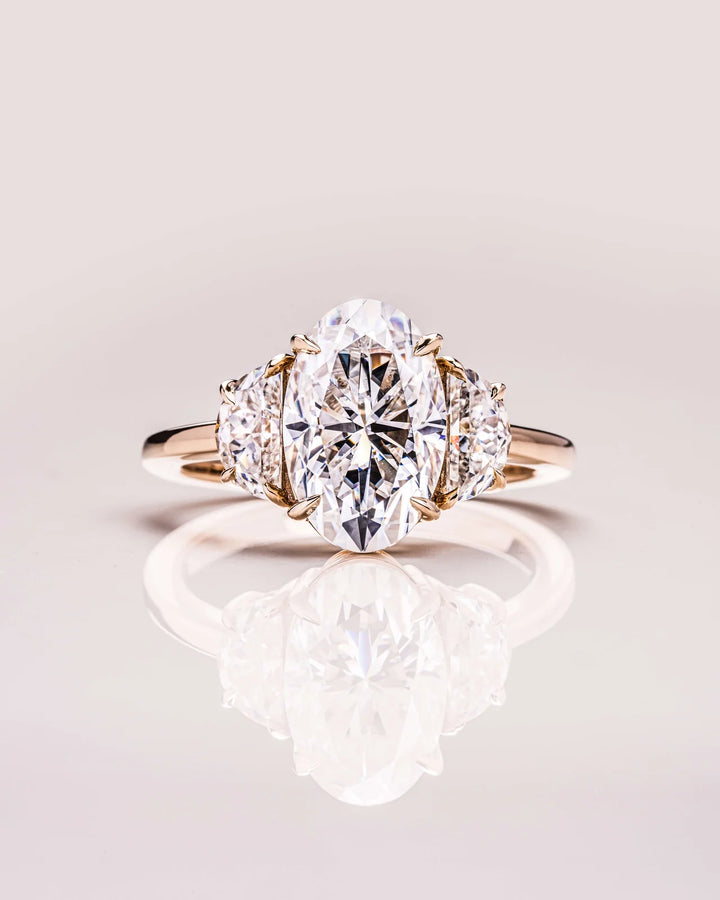 OvalHarmony Moissanite Ring