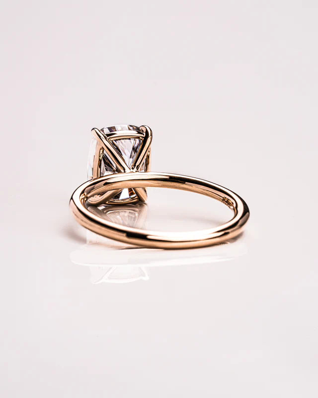 EmeraldGlow Moissanite Ring