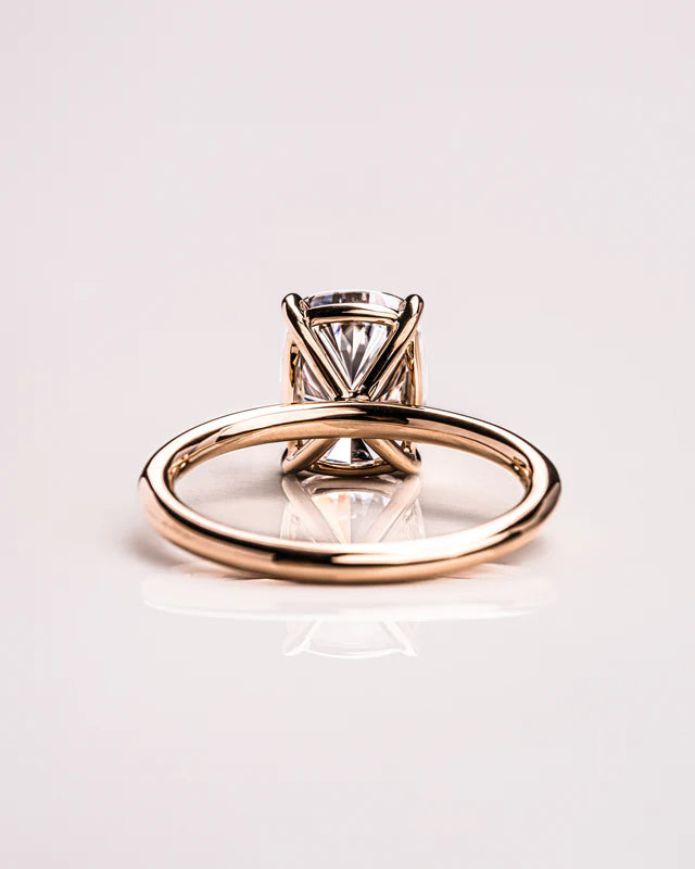 EmeraldGlow Moissanite Ring