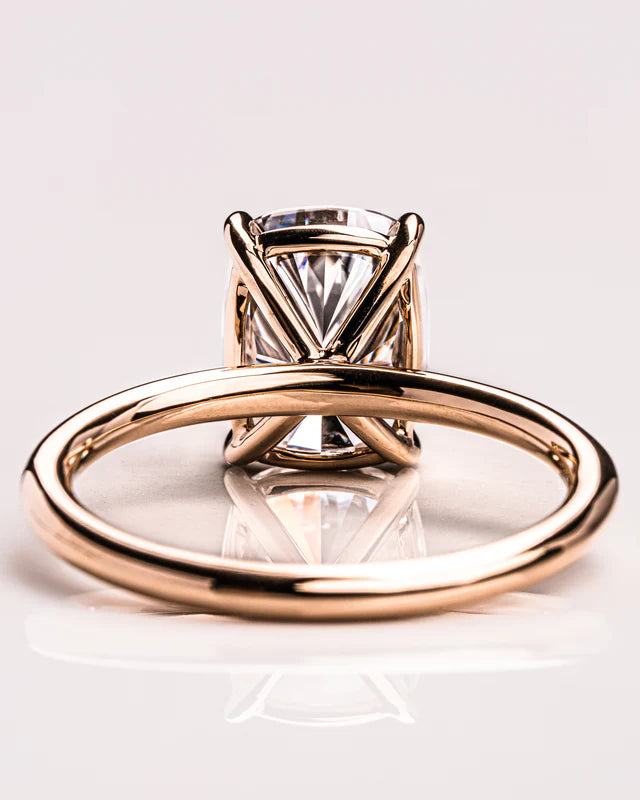 EmeraldGlow Moissanite Ring