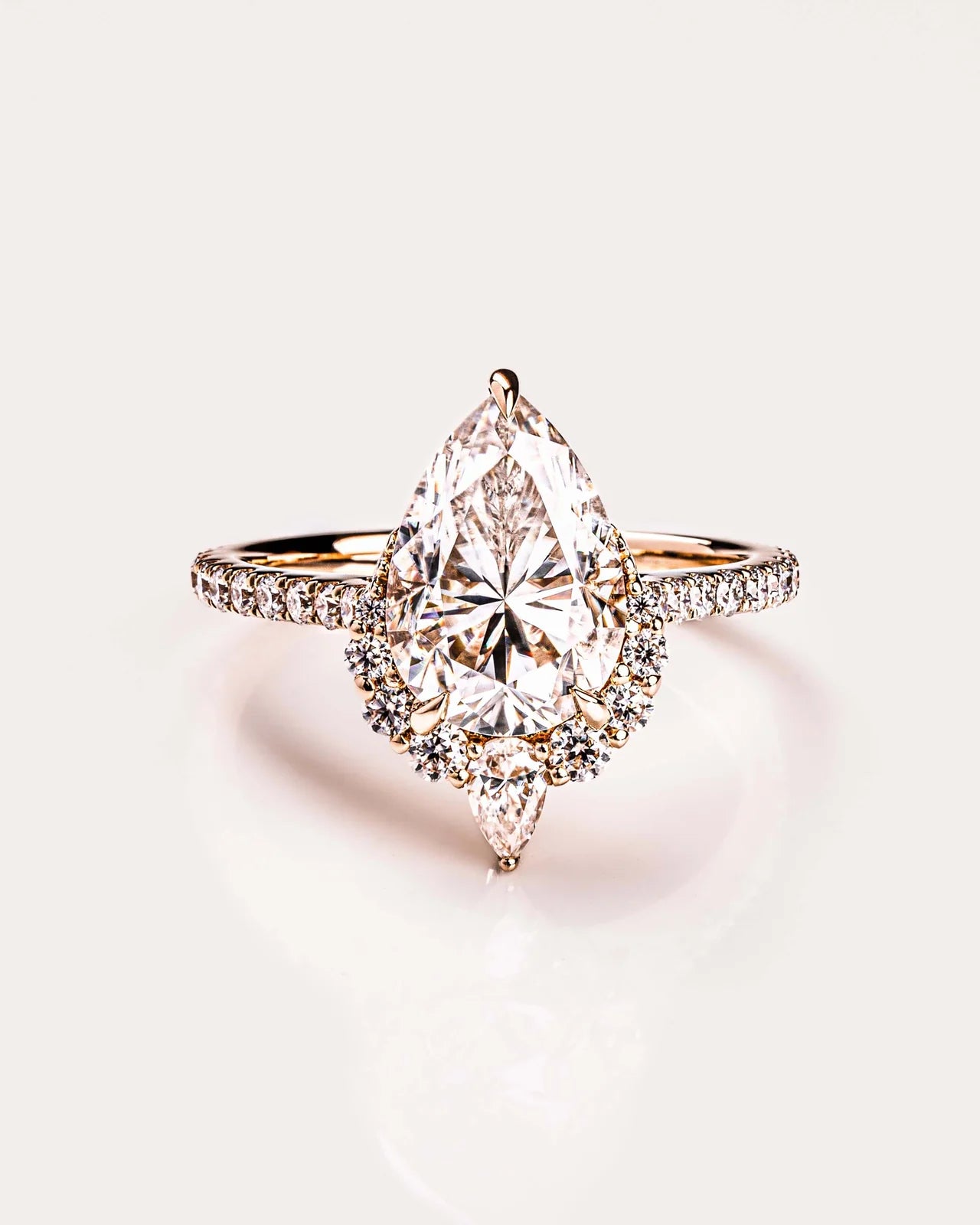 Aurora Moissanite Ring