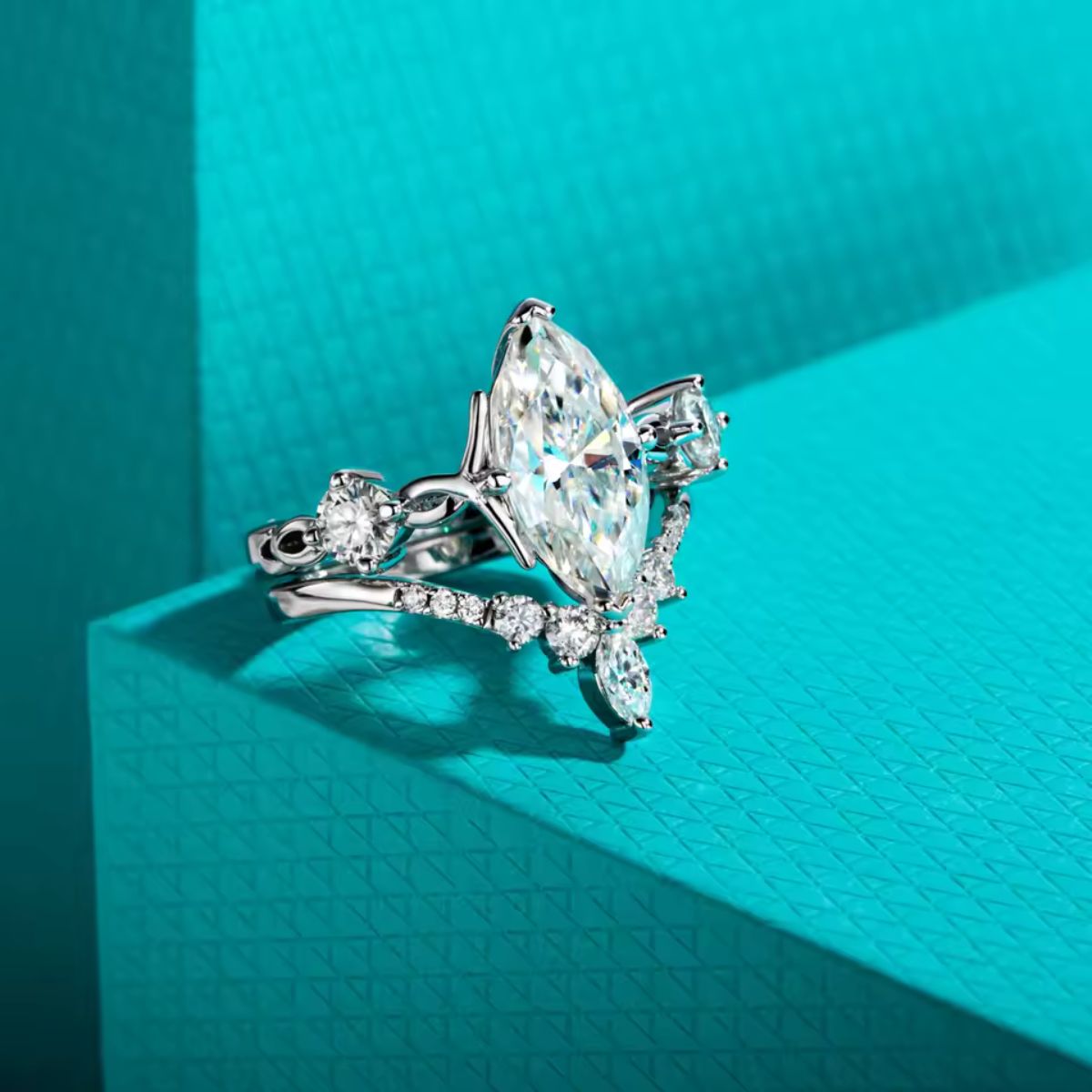 Regal Marquise Trio Set