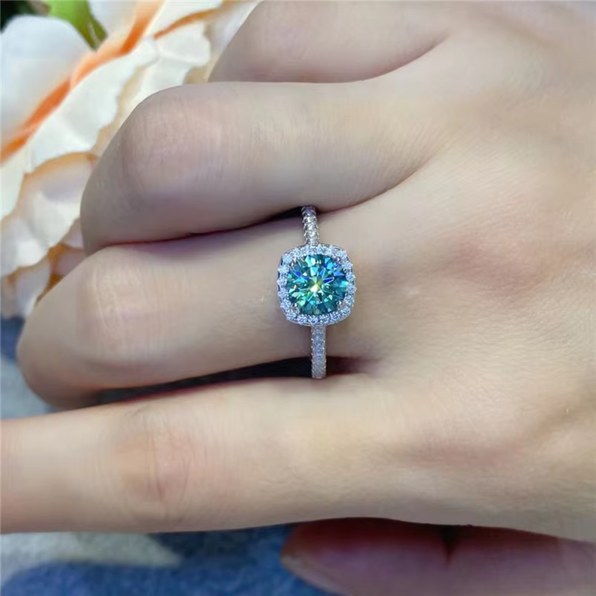 Zyana Luxe Emerald Moissanite
