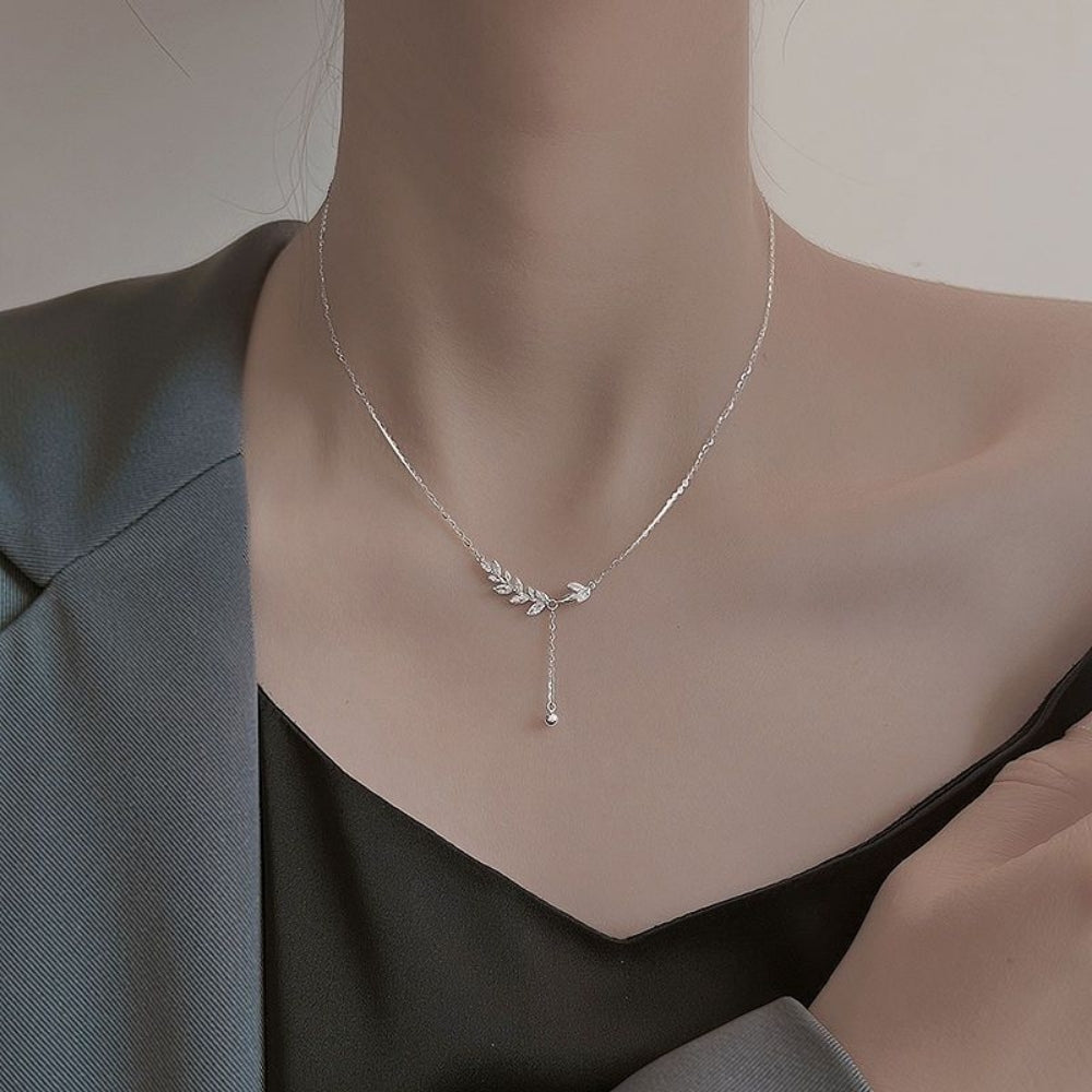 Delicate Vine Pendant Necklace
