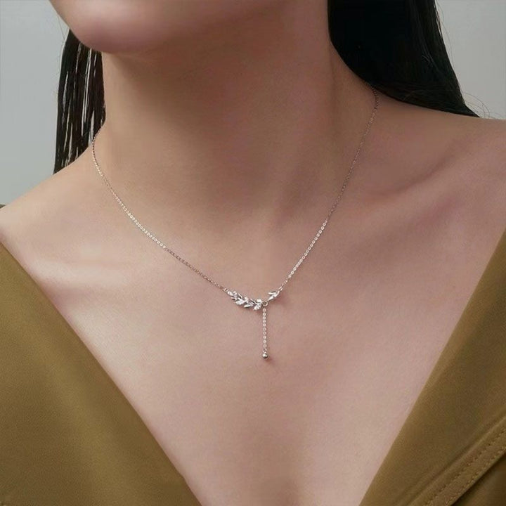 Delicate Vine Pendant Necklace
