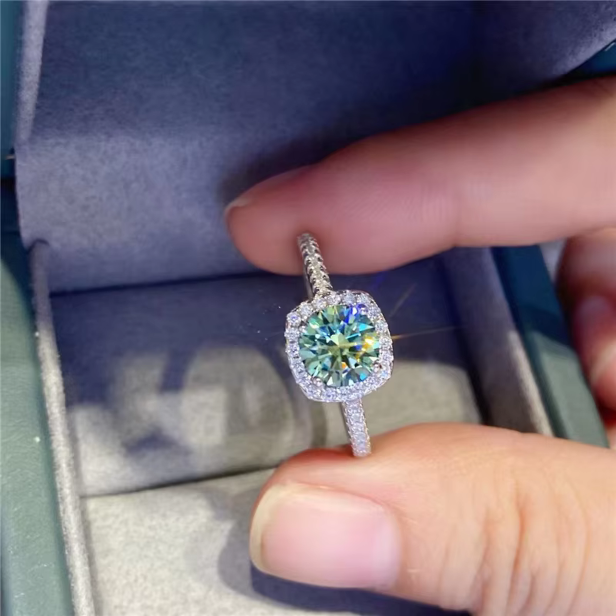 Zyana Luxe Emerald Moissanite