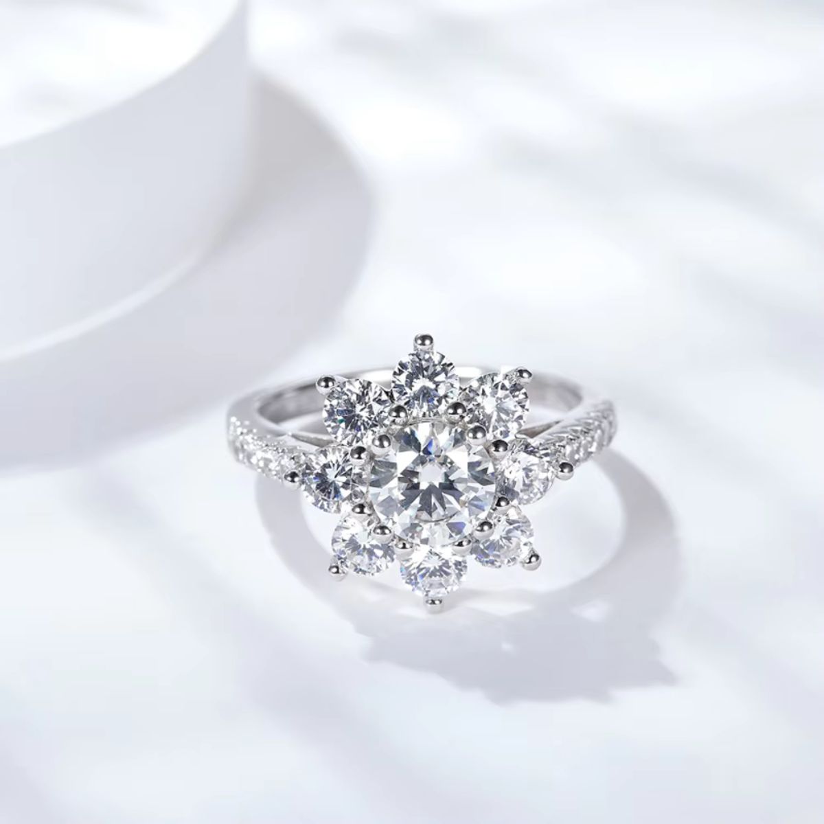 Helia Radianc Moissanite Ring