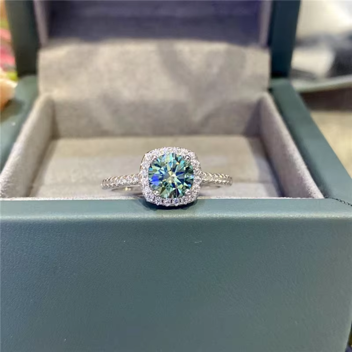 Zyana Luxe Emerald Moissanite