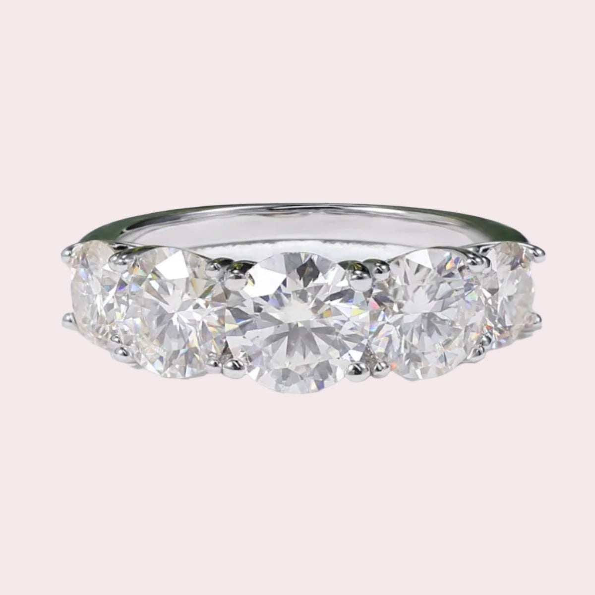 Quintessa Moissanite Band