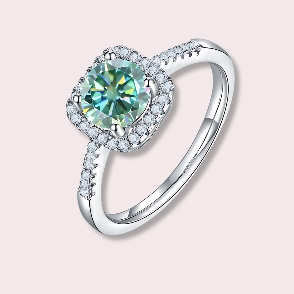 Zyana Luxe Emerald Moissanite