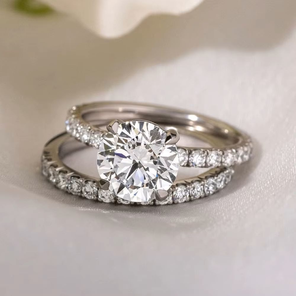 Seraphine Solitaire Duo™ with Moissanite Sparkle
