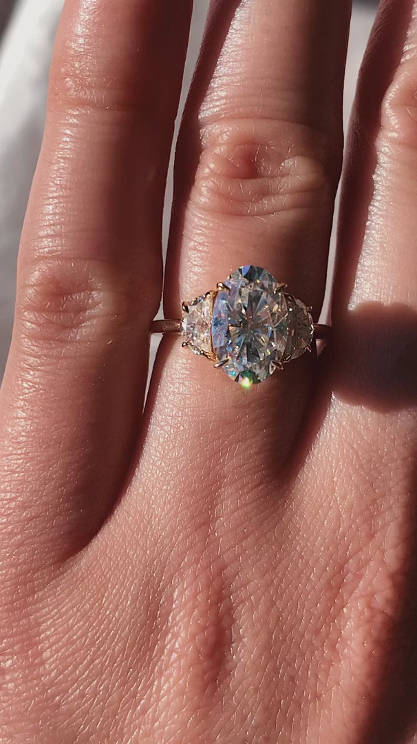 Oval Harmony Moissanite Ring