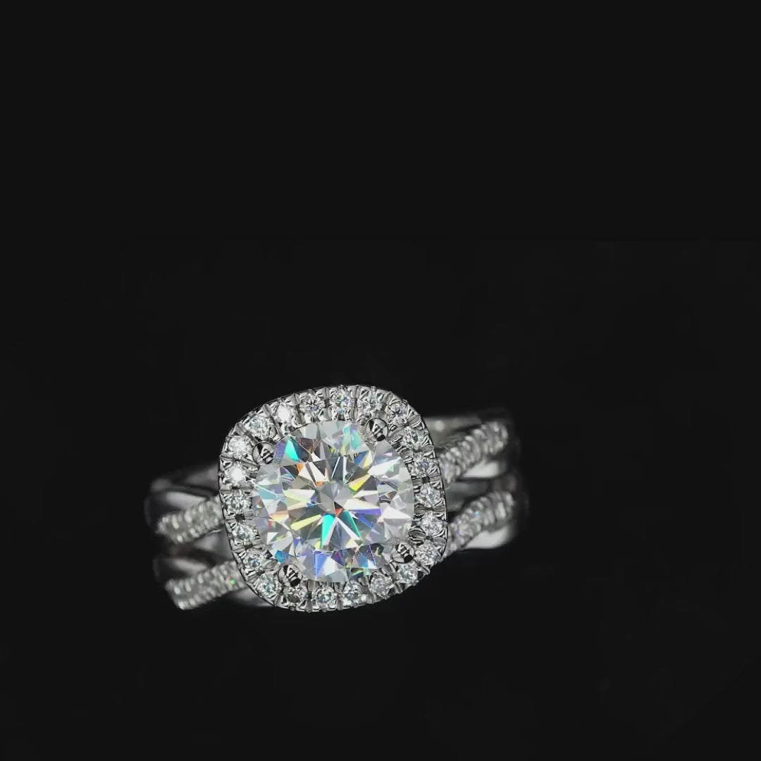 Twisted Halo Round Ring Set