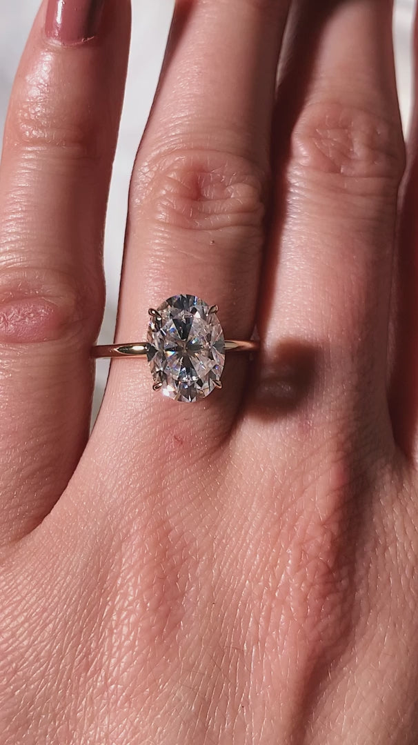 Aurelia Oval Moissanite Ring